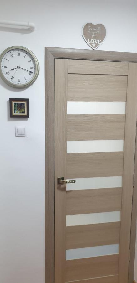 Hellen Apartament 特尔戈维什泰 外观 照片